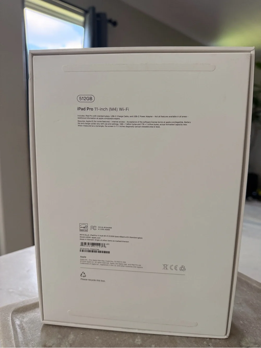 Apple iPad Pro 11inch  (512 GB) (WiFi Only) - with Apple ipad Case